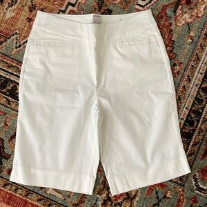 Chicos pull on shorts